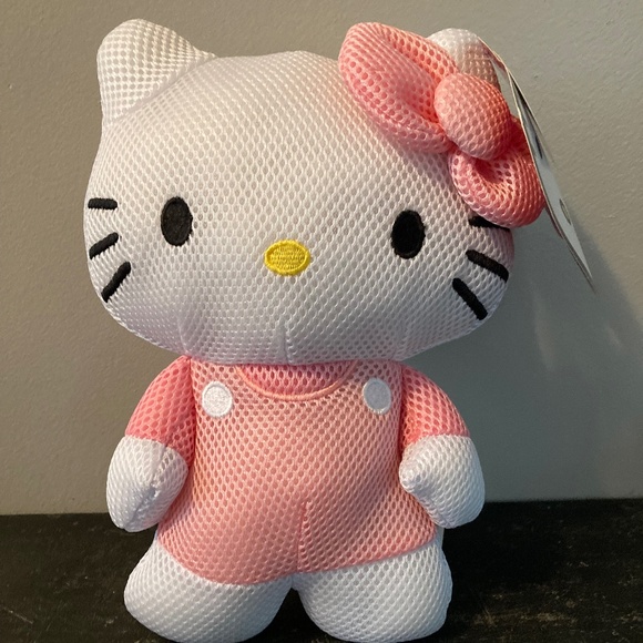 New Hello Kitty Hooded Towel & Plush Toy Bundle – Adorable Gift Set! - Picture 2 of 7